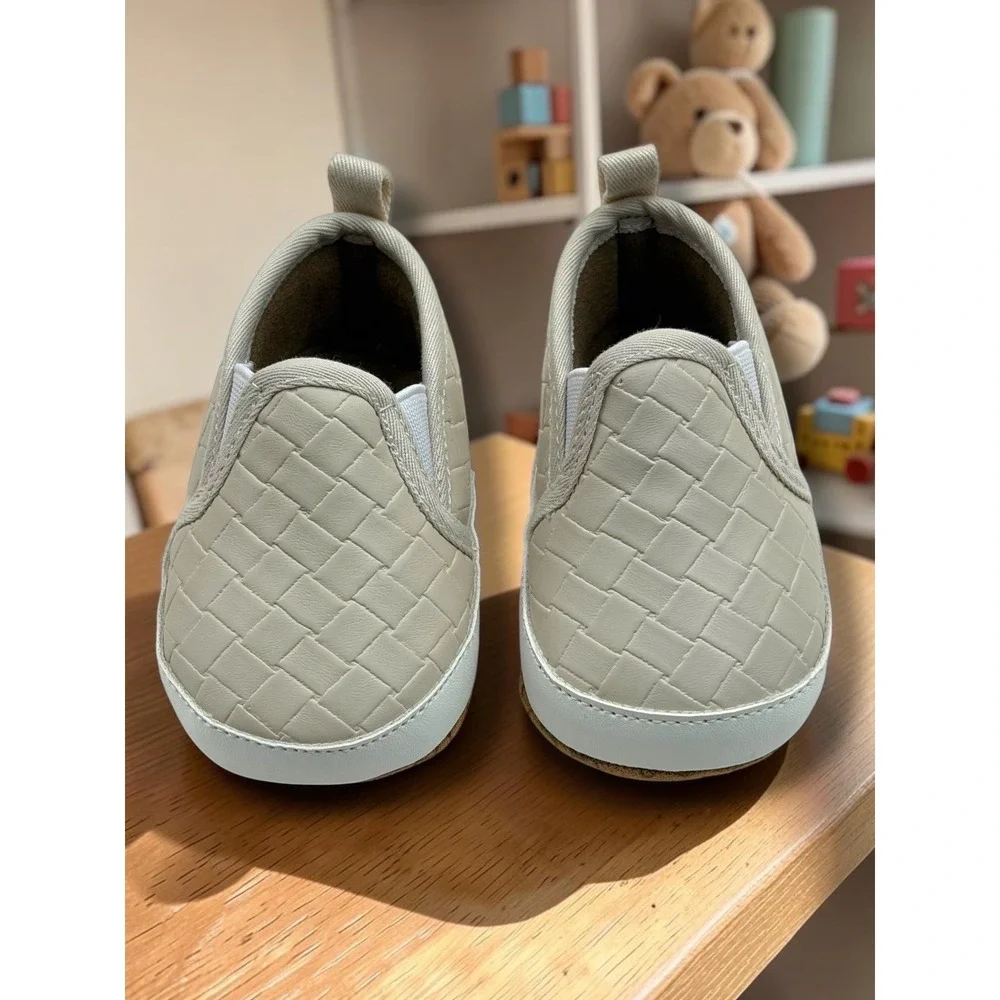 Unbranded Woven Faux Leather Slip On Loafer Baby Shoes Cream Size 3 Infant